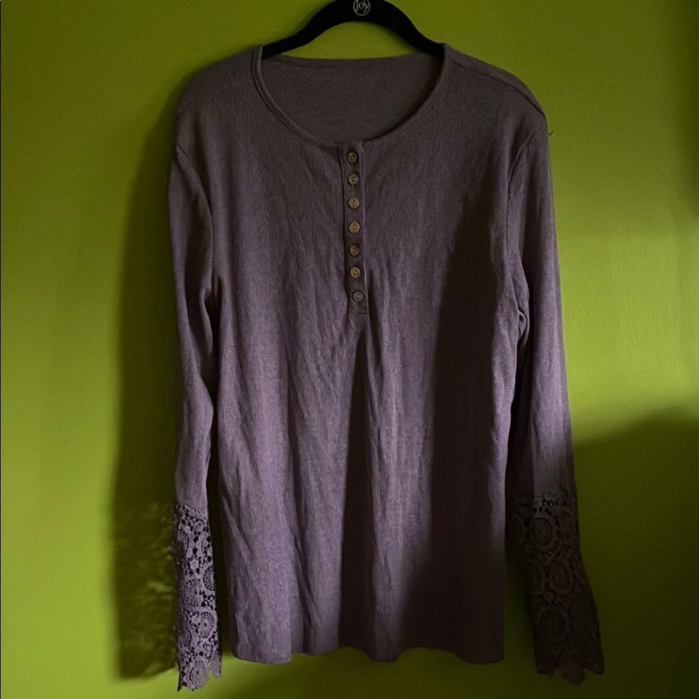 NWOT Brand Unknown Purple Henley Top Shirt With Half Lace Sleeves Size XXL